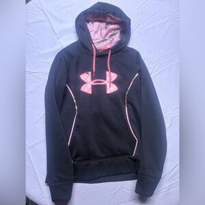 EXCELLENT CONDITION WOMENS UNDER ARMOUR CAMO HOODIE SZ SMALL